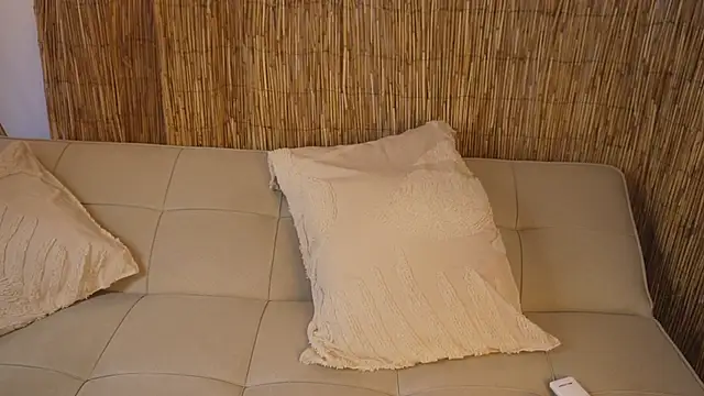 bunnycuteshy online show from 21, 4, 2026