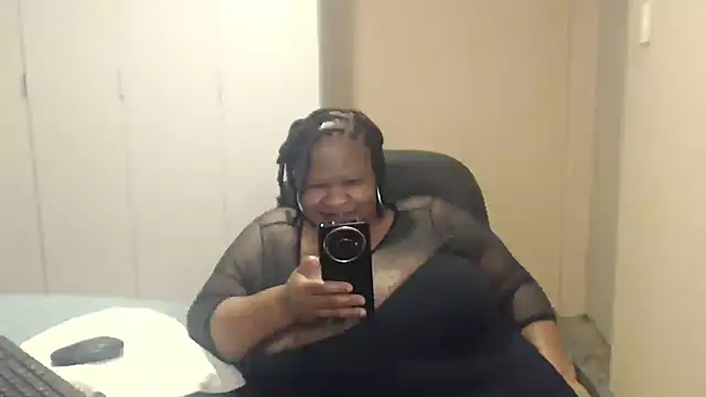 sweetnoziexx online show from 24, 9, 2025