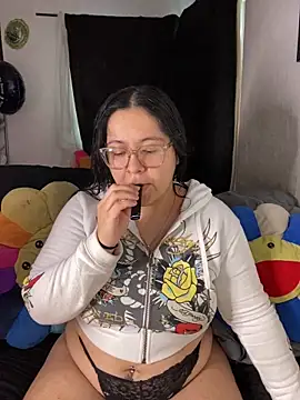 MsConejitaa online show from 24, 11, 2025