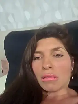 Azahara Amin  online show from 8, 2, 2026