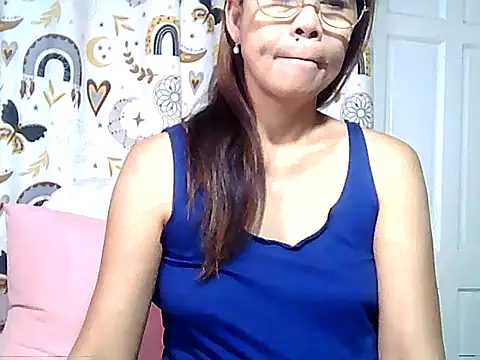 urwife tobe online show from 21, 4, 2026