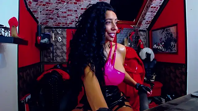 DommeBellatrix online show from 2, 5, 2026