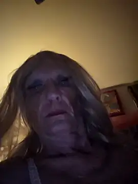 Vonniecd online show from 25, 4, 2026