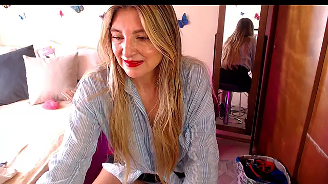 Jolie-Mature online show from 23, 7, 2026