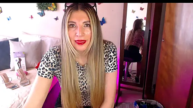 Jolie-Mature online show from 21, 7, 2026