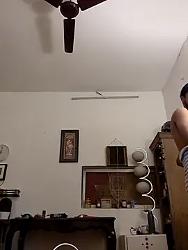  IRRESISTIBLE  online show from 3, 11, 2025