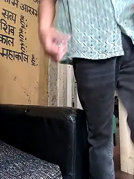  IRRESISTIBLE  online show from 18, 3, 2025