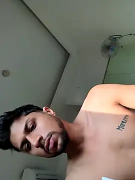  IRRESISTIBLE  online show from 5, 10, 2025