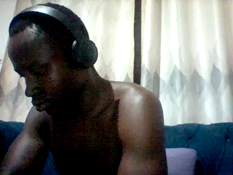 Snapshot of mclntz_bbc chatting on 4, 6, 2026 mclntz bbc online show from 4, 6, 2026