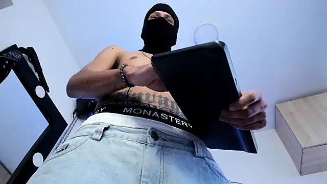 Samuel Suarez online show from 6, 3, 2026