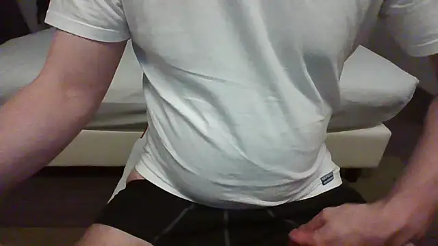 Snapshot of alessex24 chatting on 6, 3, 2025 alessex24 online show from 6, 3, 2025