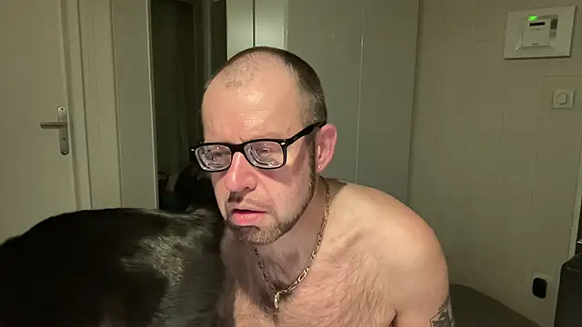 FABIOGLASSES online show from 5, 4, 2026