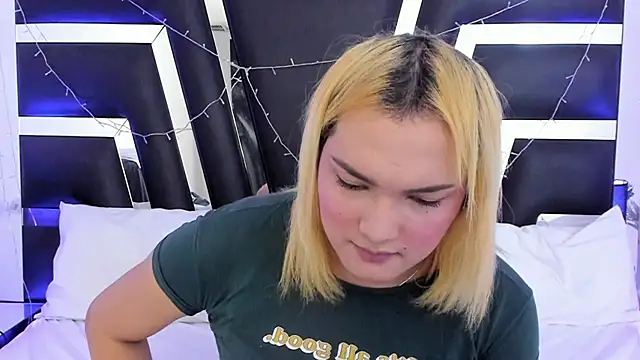 katya kozlov online show from 23, 12, 2025