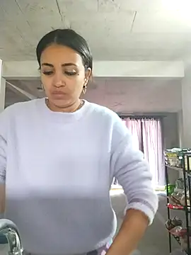 aisha es online show from 22, 2, 2025