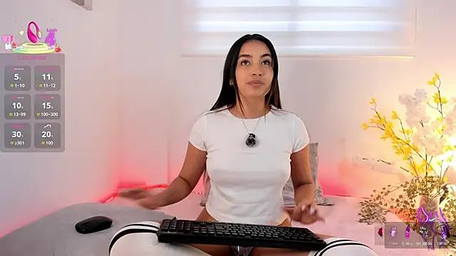 Snapshot of aisha_es chatting on 10, 4, 2026 aisha es online show from 10, 4, 2026