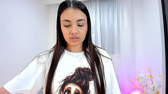 aisha es online show from 22, 10, 2025