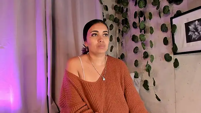 aisha es online show from 19, 2, 2025