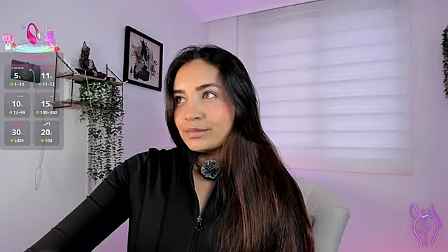 Snapshot of aisha_es chatting on 9, 7, 2026 aisha es online show from 9, 7, 2026