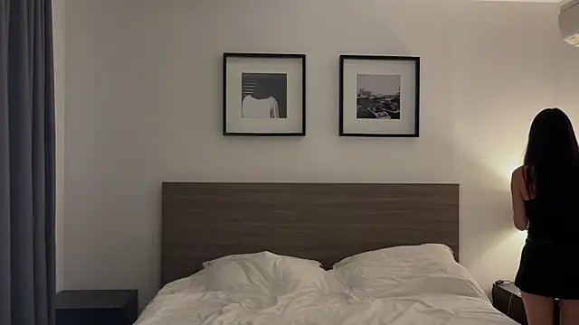 mo1ly online show from 22, 2, 2026