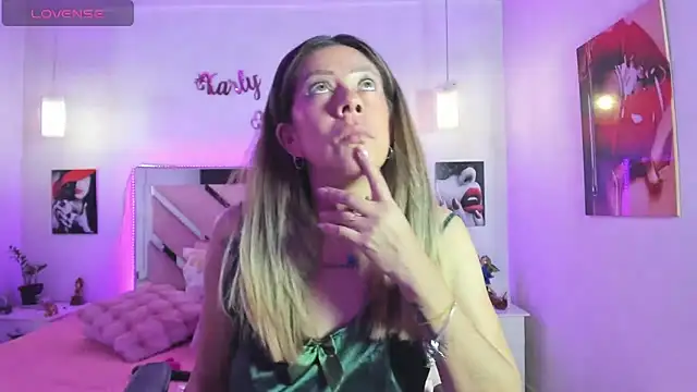 Karly moon online show from 20, 11, 2025