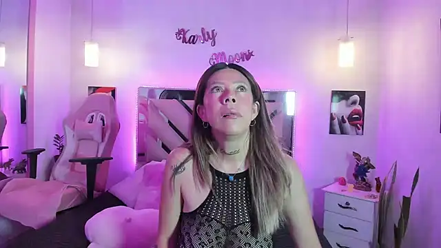 Karly moon online show from 31, 5, 2026