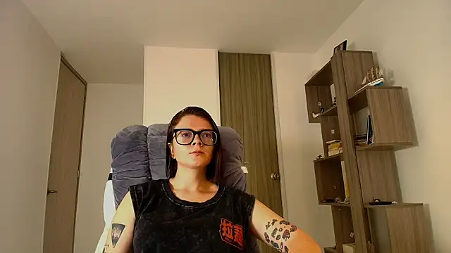 Arya starrk online show from 2, 11, 2025