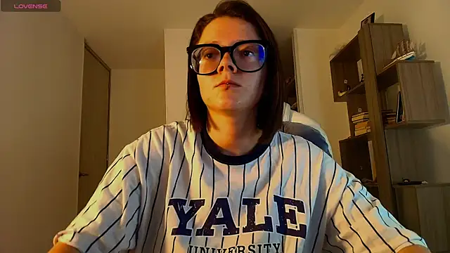 Arya starrk online show from 4, 12, 2025