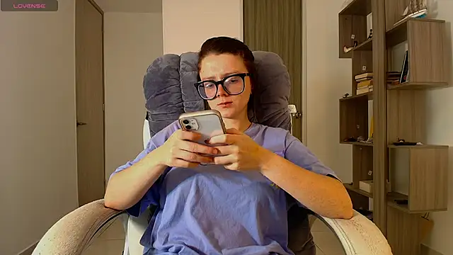 Arya starrk online show from 4, 11, 2025