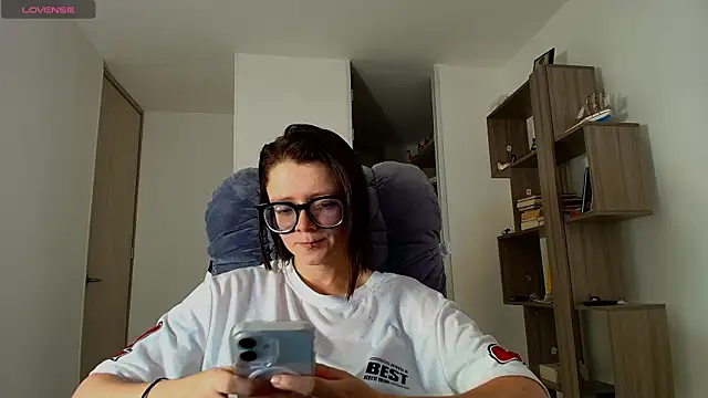 Arya starrk online show from 17, 11, 2025