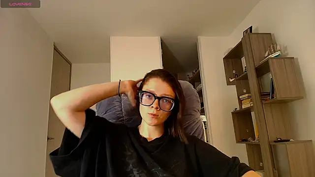 Arya starrk online show from 5, 11, 2025