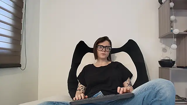 Arya starrk online show from 13, 3, 2026