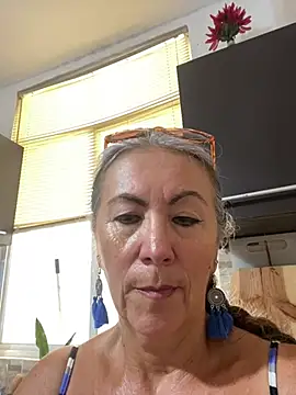 EvaRobinson online show from 24, 7, 2026