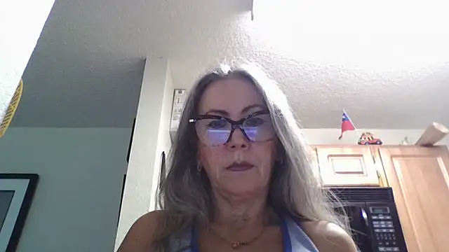 EvaRobinson online show from 17, 2, 2025