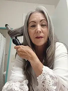 EvaRobinson online show from 29, 5, 2026