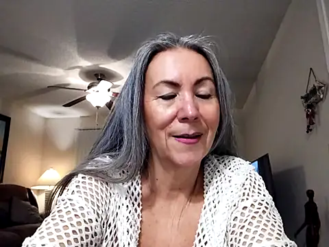 EvaRobinson online show from 27, 1, 2025