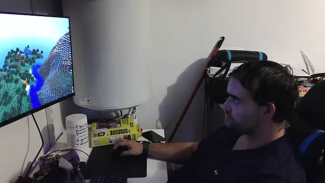 Snapshot of colalba12 chatting on 21, 9, 2025 colalba12 online show from 21, 9, 2025