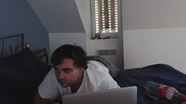 Snapshot of colalba12 chatting on 21, 10, 2025 colalba12 online show from 21, 10, 2025