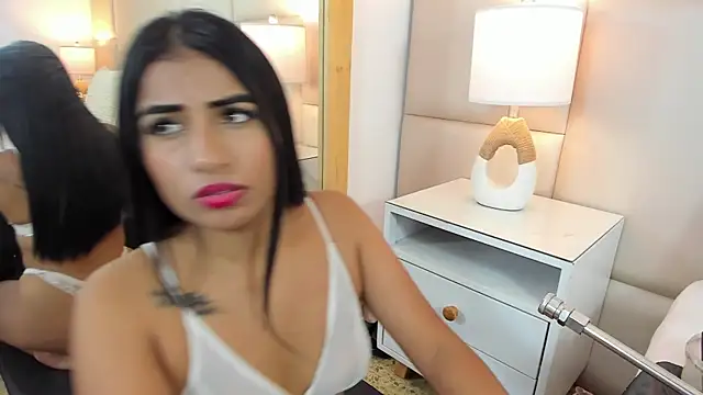 Snapshot of AntoniaRoss_ chatting on 27, 7, 2026 AntoniaRoss online show from 27, 7, 2026