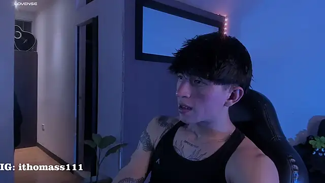 Snapshot of Thomass_clark chatting on 29, 3, 2026 Thomass clark online show from 29, 3, 2026
