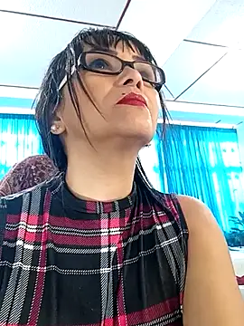 kelly dirty  online show from 9, 2, 2026