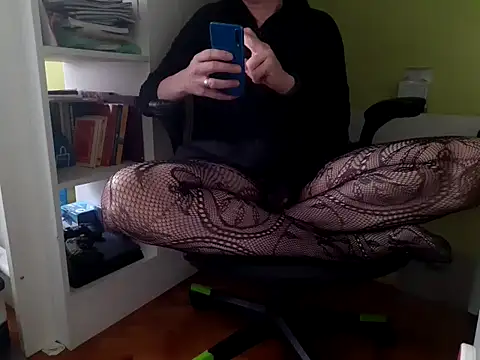 feathersify online show from 21, 4, 2026