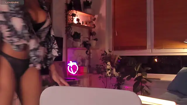 Ana Peachy  online show from 14, 12, 2024