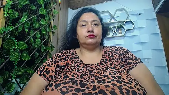 Snapshot of TistMature chatting on 19, 11, 2025 TistMature online show from 19, 11, 2025