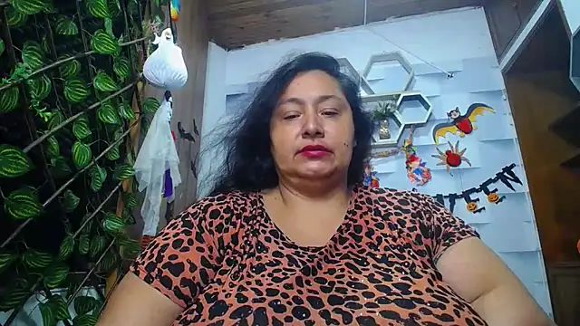 Snapshot of TistMature chatting on 27, 10, 2025 TistMature online show from 27, 10, 2025