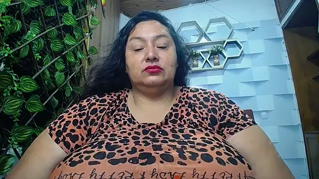 Snapshot of TistMature chatting on 8, 11, 2025 TistMature online show from 8, 11, 2025