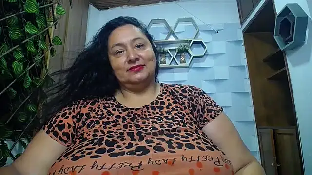 Snapshot of TistMature chatting on 11, 11, 2025 TistMature online show from 11, 11, 2025