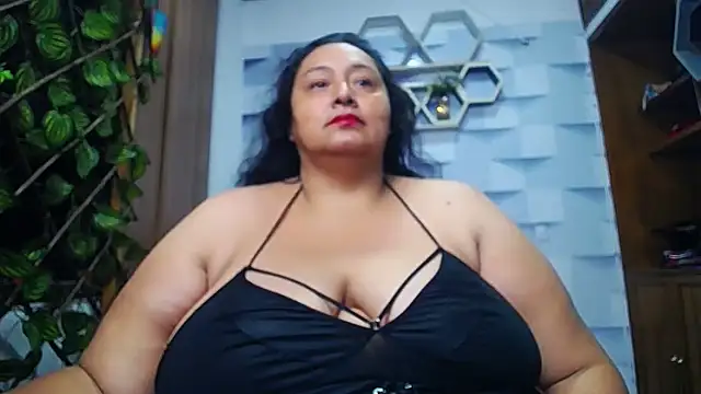 Snapshot of TistMature chatting on 11, 10, 2025 TistMature online show from 11, 10, 2025