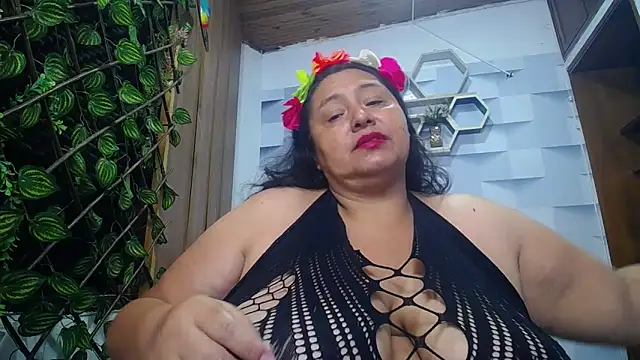 Snapshot of TistMature chatting on 6, 11, 2025 TistMature online show from 6, 11, 2025