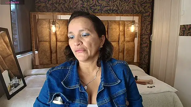Snapshot of MarilynMiilf_ chatting on 3, 6, 2026 MarilynMiilf online show from 3, 6, 2026