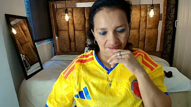 Snapshot of MarilynMiilf_ chatting on 3, 7, 2026 MarilynMiilf online show from 3, 7, 2026
